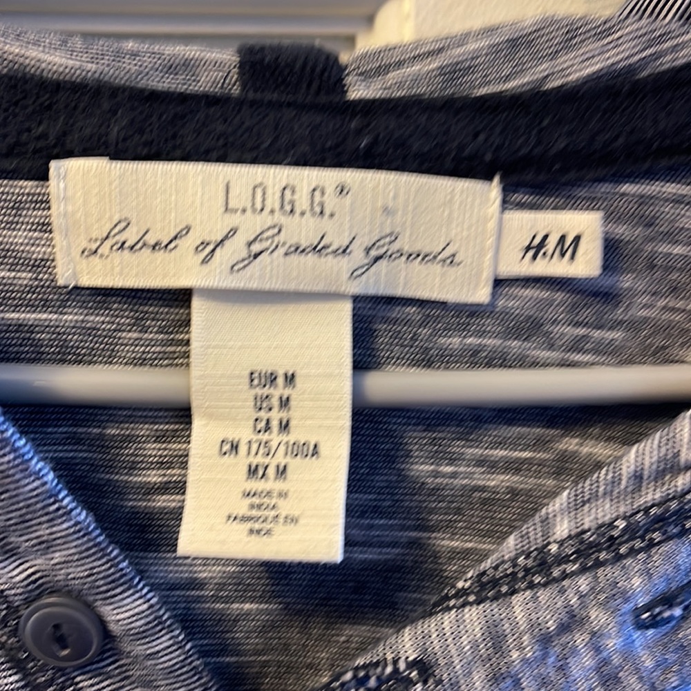 H&M - Picture 2 of 3